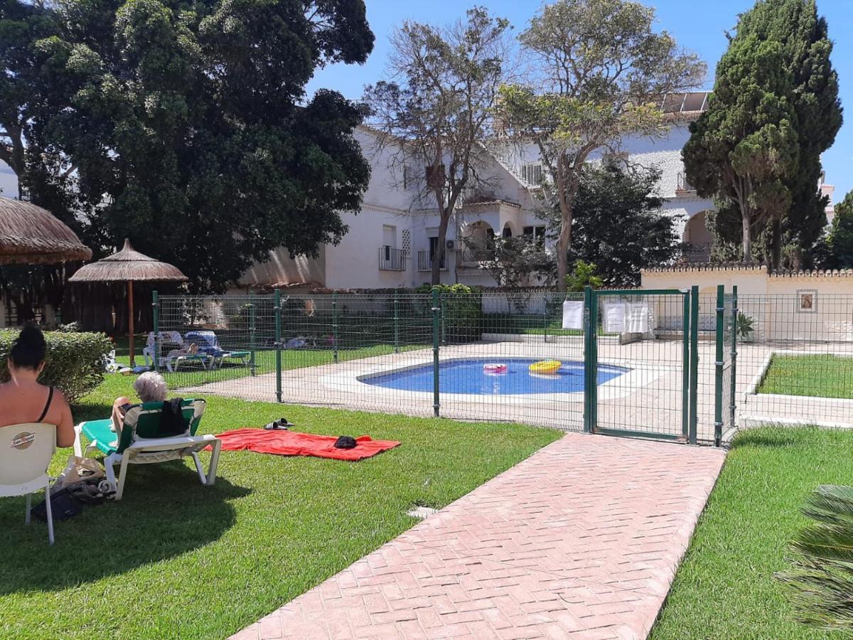 Carihuela Park Palace Apartament Sun&Beach Apartment Torremolinos Bagian luar foto